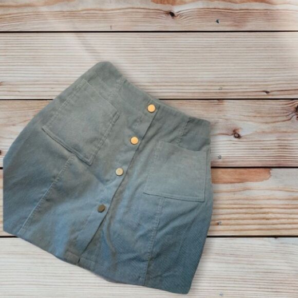 ROMWE Corduroy Button-Up Skirt - Picture 2 of 7